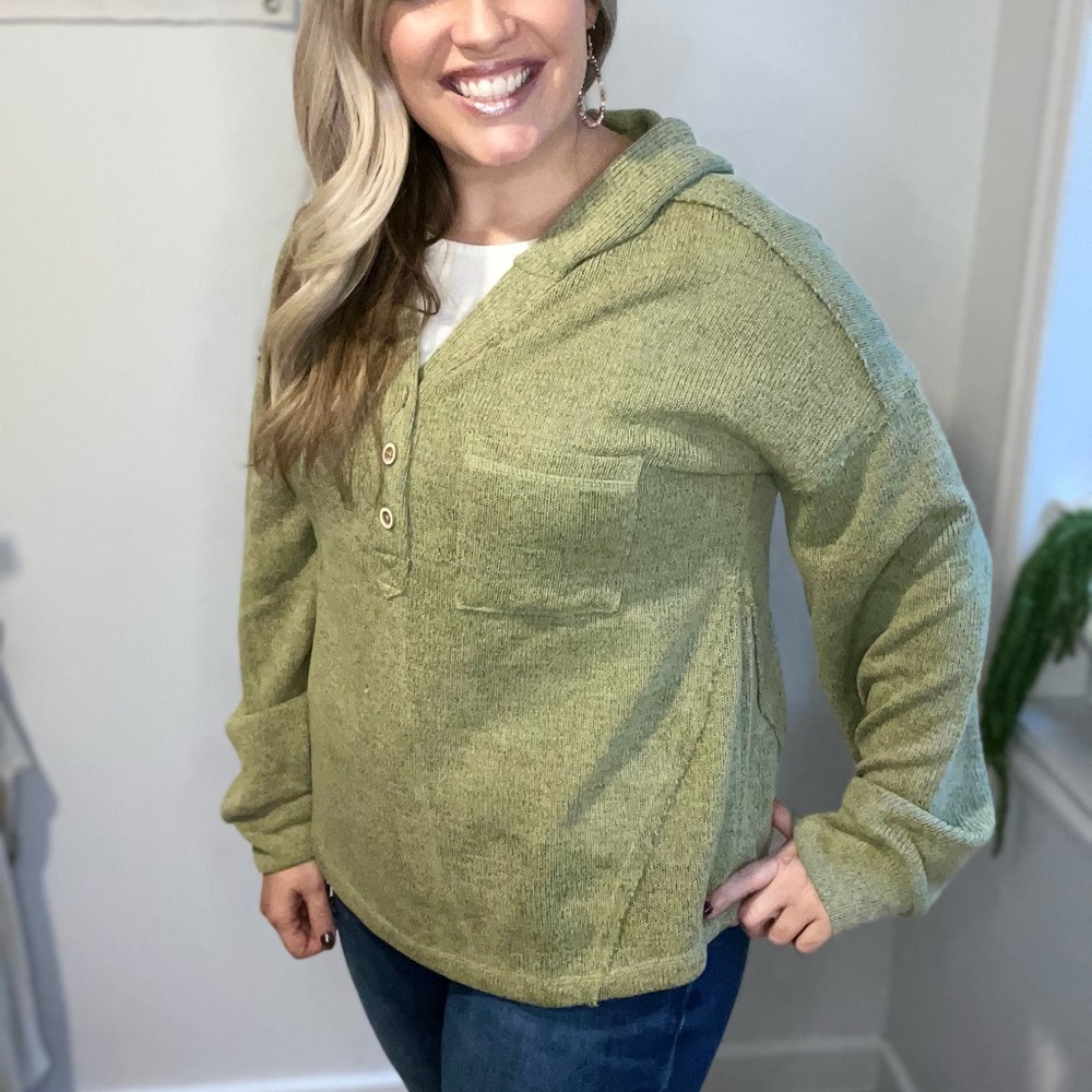 Green knitted hooded sweater